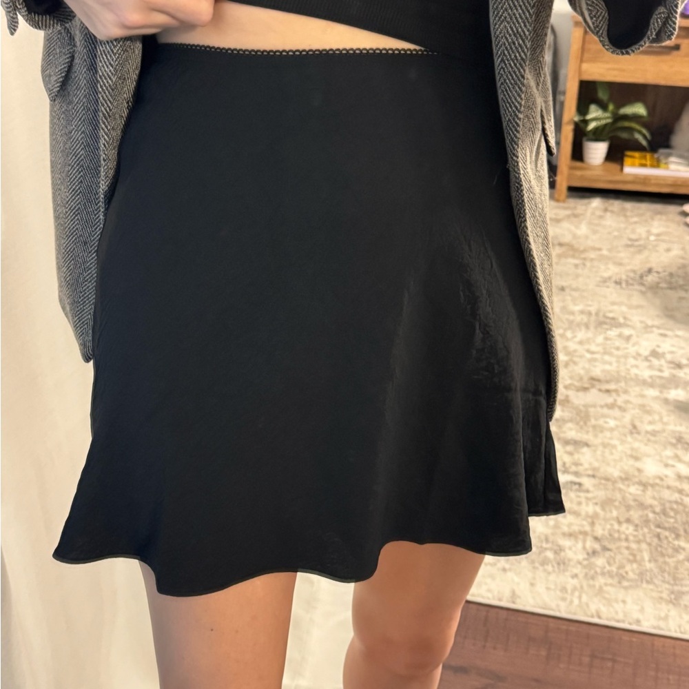 Elegant Black Flowy Comfortable Women's Workwear Skirt